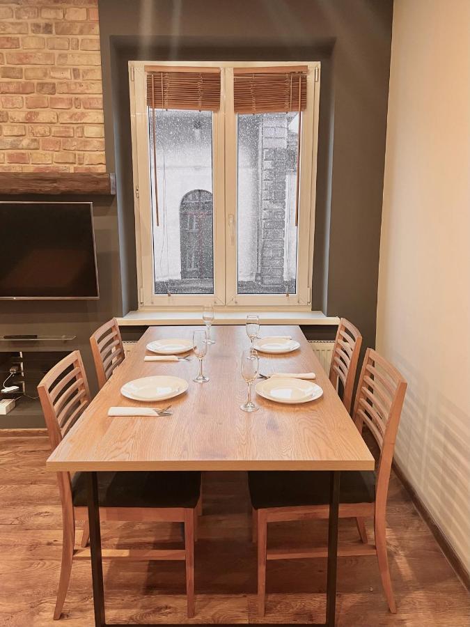 2-Room Apartment In The City Center Познань Экстерьер фото