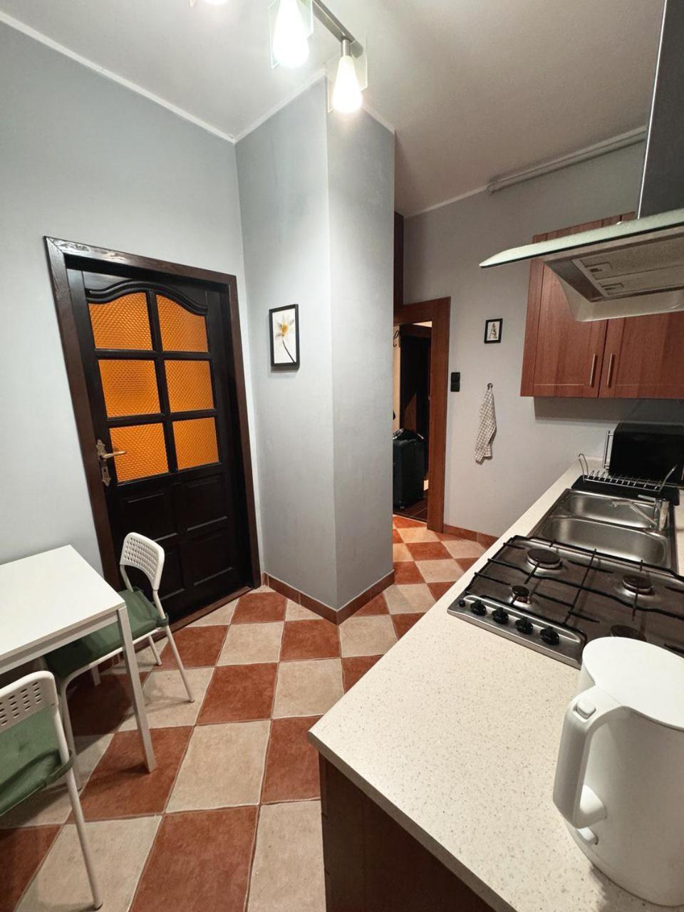 2-Room Apartment In The City Center Познань Экстерьер фото